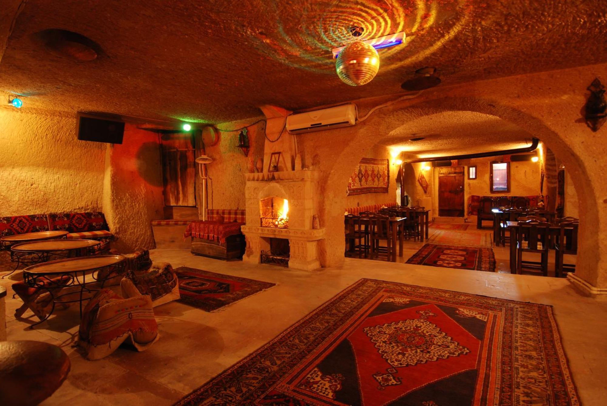 Melis Cave Hotel 어굽 외부 사진